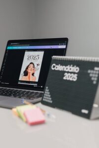 Jak skutecznie organizować czas pracy i zadania w codziennym życiu zawodowym?
